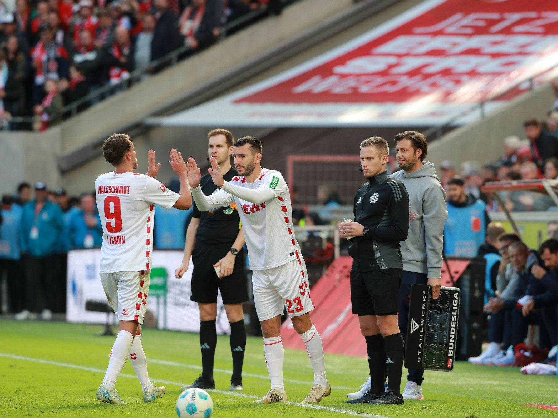 Sargis Adamyan komm für Luca Waldschmidt.